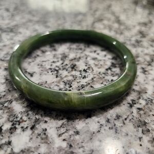 Vintage Solid Oriental Jade Bangle Bracelet Natural Stone Speckled Green Round